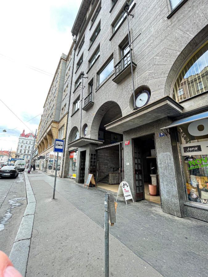 Vantisch Studio Prague Luaran gambar